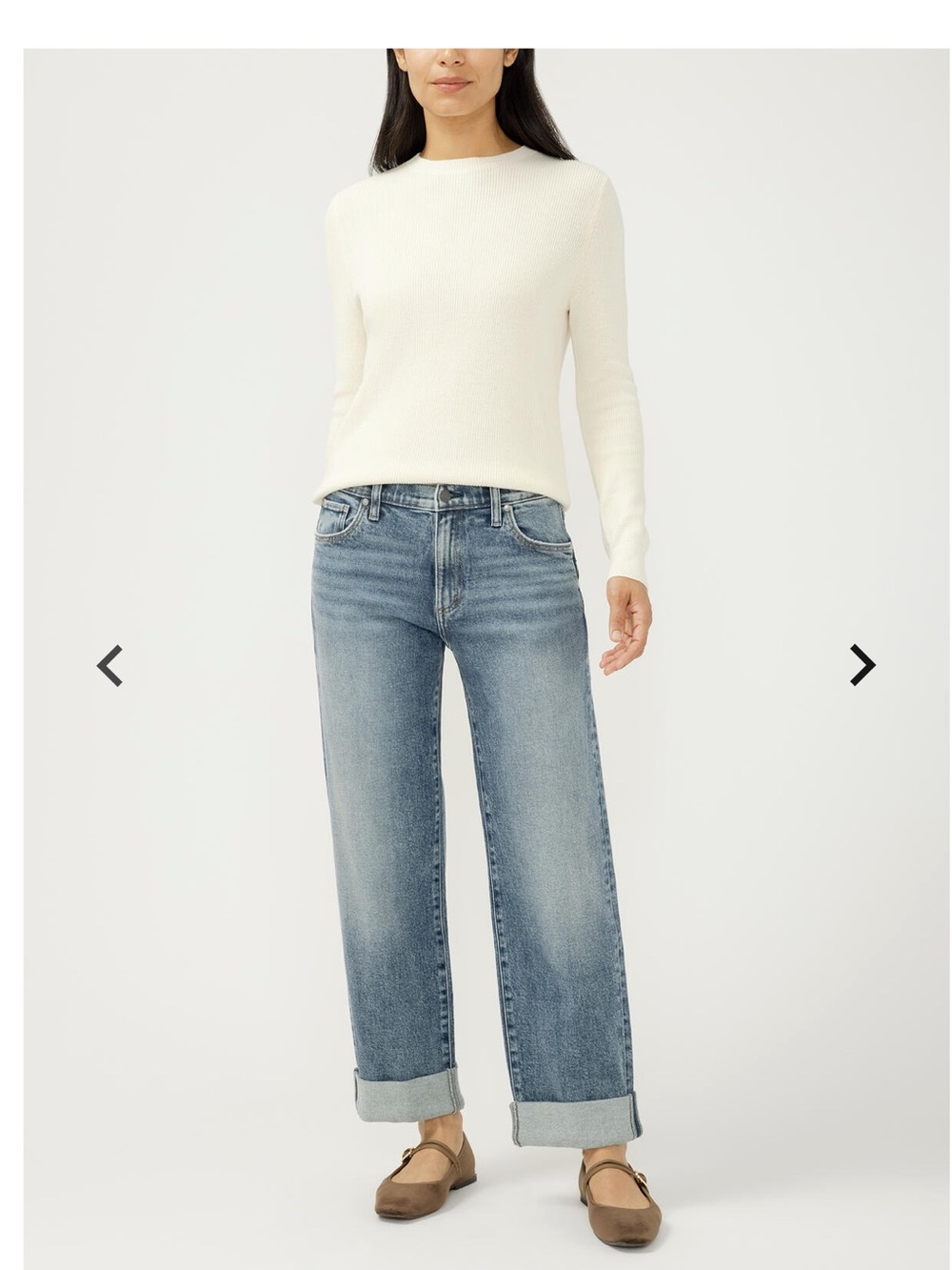 Silver Jeans Co Relaxed Straight Leg Jeans clean pockets